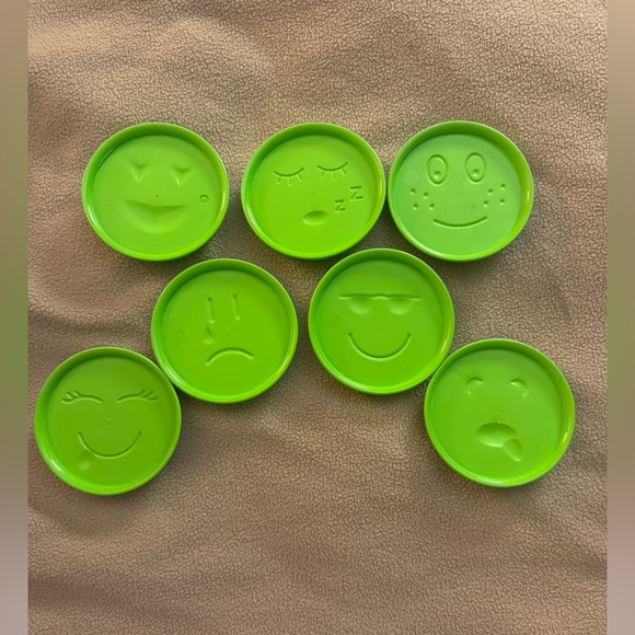 Set of Green Emoji Cookie Cutters. NEVER BEEN USED - Picture 3 of 3